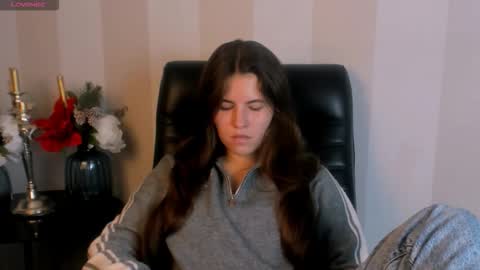 Mia online show from September 23, 6:18 am