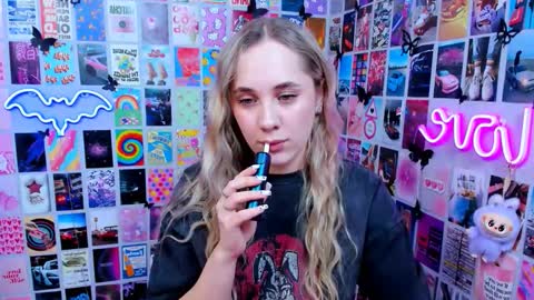 miamilas online show from February 24, 4:10 pm