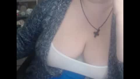 Snapshot of miamimistress chatting on February 18, 7:32 am maya online show from February 18, 7:32 am