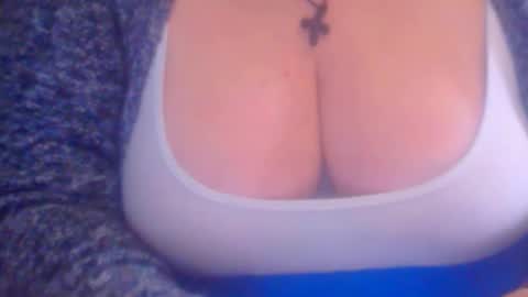 Snapshot of miamimistress chatting on February 23, 11:22 am maya online show from February 23, 11:22 am