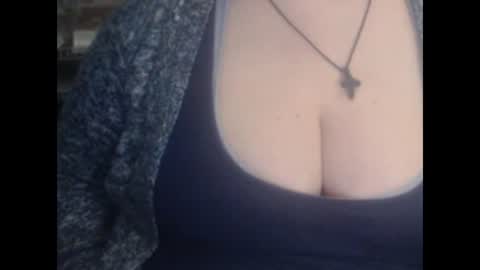 Snapshot of miamimistress chatting on February 12, 5:05 am maya online show from February 12, 5:05 am