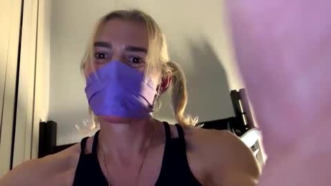 miamitransgirl305 online show from February 24, 4:48 am