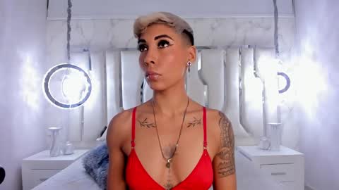 Mia Morgann online show from March 5, 1:06 pm