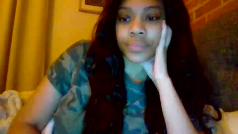 MiaMuffn online show from December 19, 9:16 am