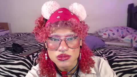 Snapshot of miancuntydoll chatting on January 4, 5:37 am MianCuntyDoll online show from January 4, 5:37 am