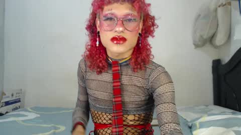 Snapshot of miancuntydoll chatting on December 30, 7:26 am MianCuntyDoll online show from December 30, 7:26 am