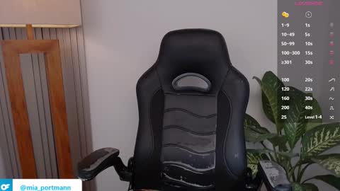 MIAPORTMANN online show from February 14, 2:31 pm