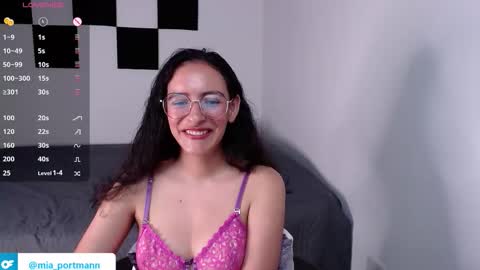 MIAPORTMANN online show from October 25, 2:50 pm