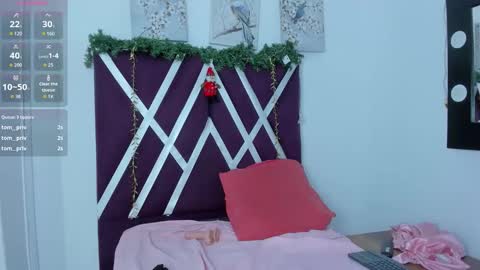 Mia Quevedo online show from December 3, 2:51 pm