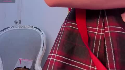 Mia Rouxx online show from October 28, 11:33 am