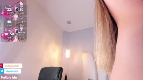 Mia Villalobos online show from October 4, 12:25 pm