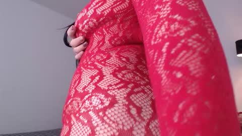 Mia Wilson online show from November 20, 4:55 am