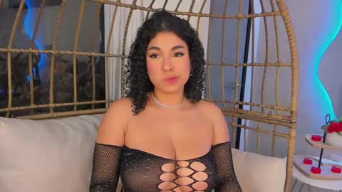 Mia online show from February 13, 4:00 am