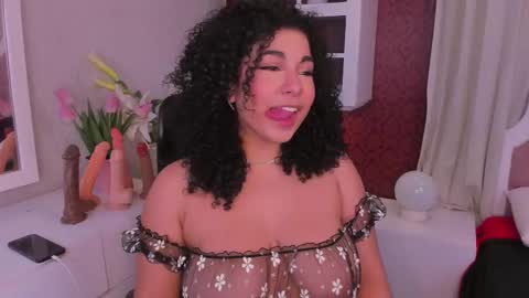 Mia online show from March 2, 3:24 am