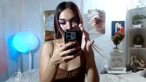 micalopez102702 online show from April 5, 2:41 am