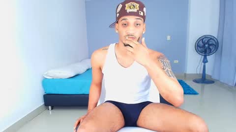 Snapshot of michael_jordanx chatting on January 14, 3:43 am Angel online show from January 14, 3:43 am