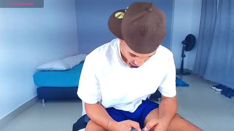 Snapshot of michael_jordanx chatting on January 28, 11:50 pm Angel online show from January 28, 11:50 pm