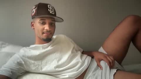 Snapshot of michael_jordanx chatting on February 15, 3:50 pm Angel online show from February 15, 3:50 pm