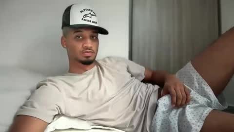 Snapshot of michael_jordanx chatting on February 19, 6:21 pm Angel online show from February 19, 6:21 pm