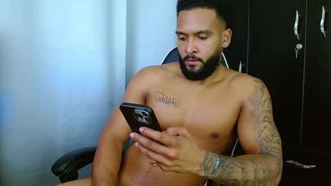 maximo online show from February 25, 6:17 am