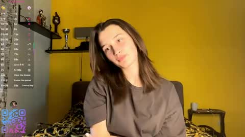 Emily online show from June 7, 1:38 pm