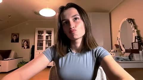 Emily online show from October 7, 4:36 pm