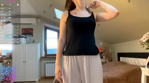 Emily online show from May 29, 2:26 pm