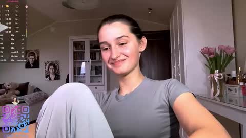 Emily online show from March 3, 2:24 pm