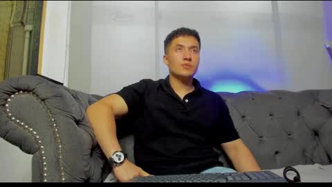 MichaelConnor  online show from February 11, 3:18 pm