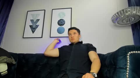 MichaelConnor  online show from February 5, 11:55 am