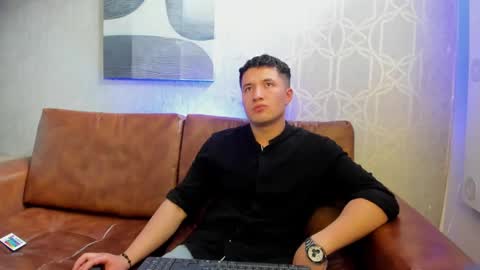 MichaelConnor  online show from March 1, 6:54 pm