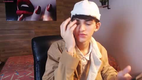 michaelkoiv online show from March 24, 12:44 pm