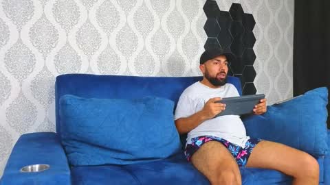 Michaell online show from February 25, 1:20 am