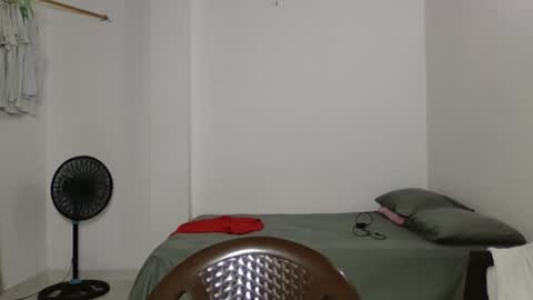 MichelandDavid online show from December 16, 10:05 pm