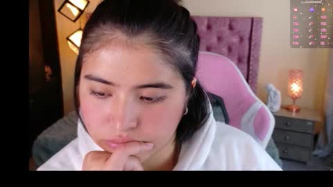 michell_petty01 online show from October 25, 1:33 pm