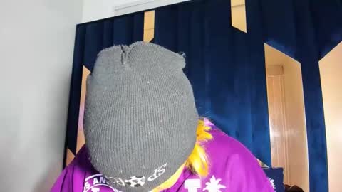 michell_rs online show from October 8, 5:02 am