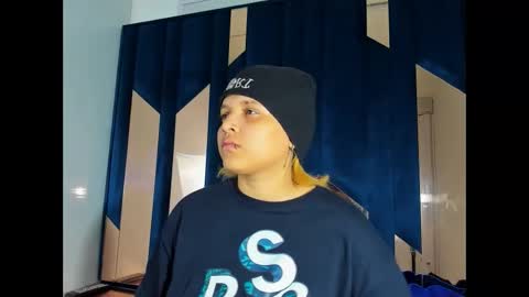 michell_rs online show from October 23, 7:10 am