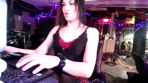 michelle_flowers online show from October 20, 3:11 am