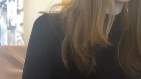 michelle_neely online show from September 29, 6:23 am