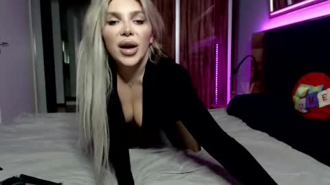 Michelle online show from September 24, 3:41 pm