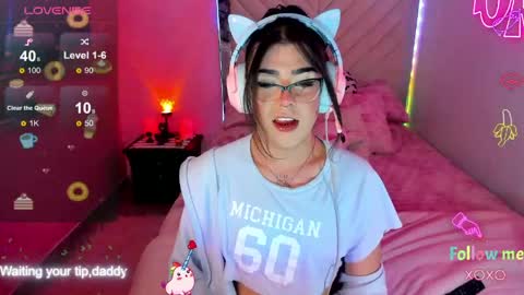   online show from May 13, 3:43 pm