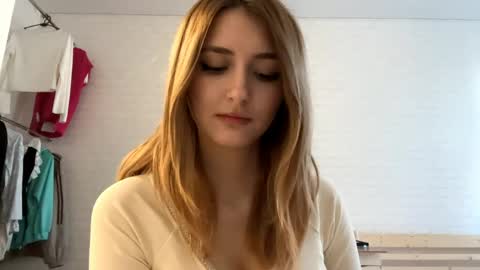 Jenny online show from May 12, 4:05 pm