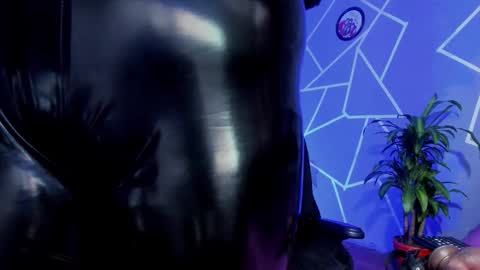 michellgrey online show from November 6, 5:05 pm