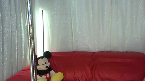 Mickey online show from February 18, 6:15 pm