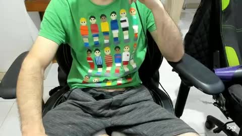 microfama00 online show from June 15, 6:22 pm