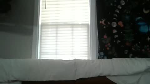 Midge Fontaine online show from September 13, 5:59 pm