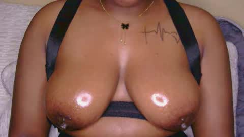 Kelly online show from November 22, 6:39 pm