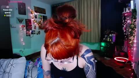 Pola  INDEPENDENT MODEL online show from April 22, 3:02 am