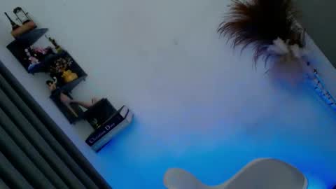 Call me Yhana online show from April 14, 2:20 pm