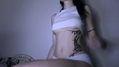 midnightsiren online show from October 20, 11:43 pm